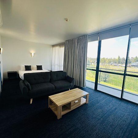 Thornton Executive Hotel ميتلاند المظهر الخارجي الصورة