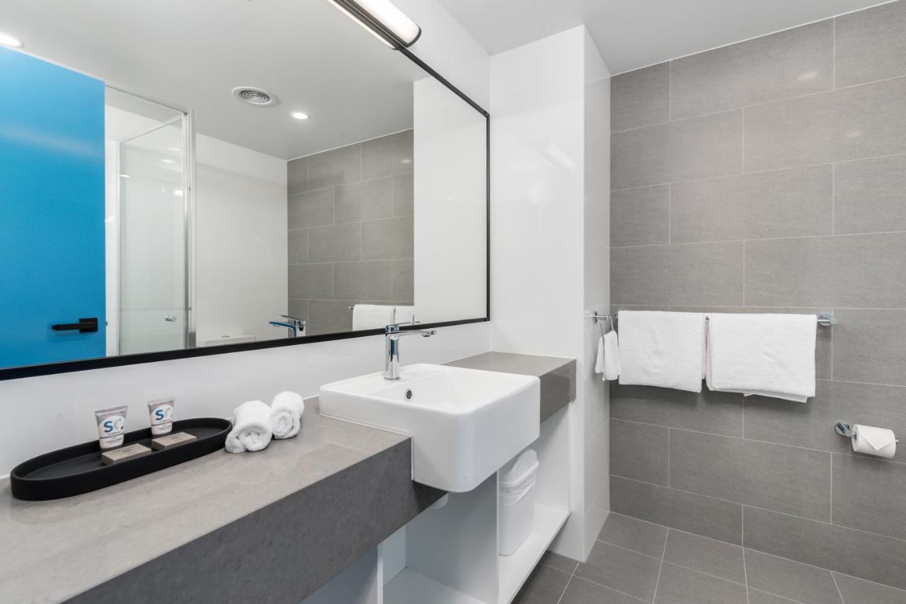Thornton Executive Hotel ميتلاند المظهر الخارجي الصورة