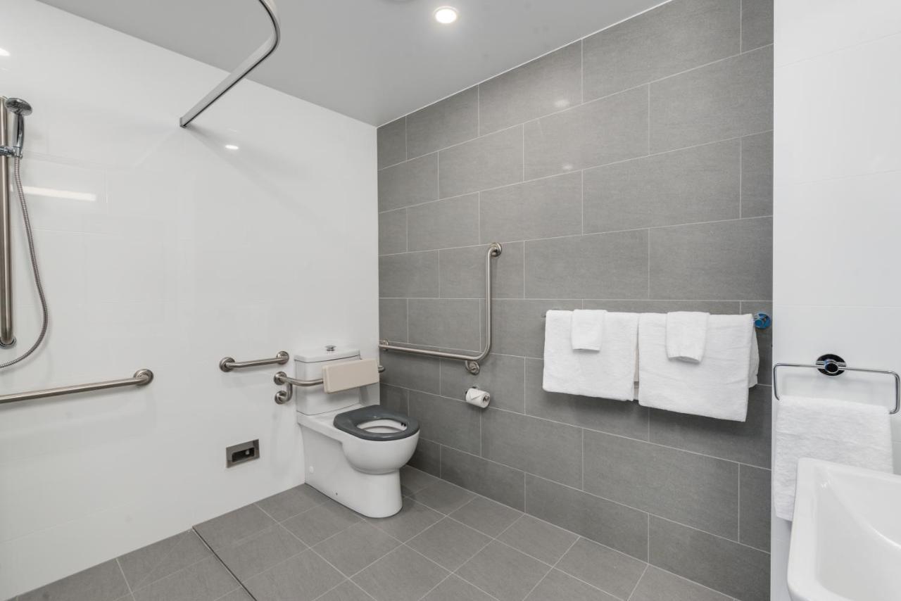 Thornton Executive Hotel ميتلاند المظهر الخارجي الصورة